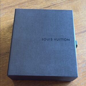 Louis Vuitton men’s wallet box